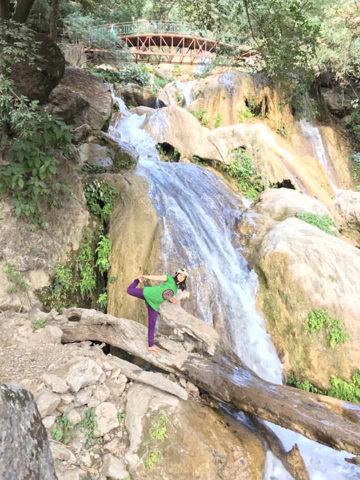 prshva dhanurasan neer waterfall